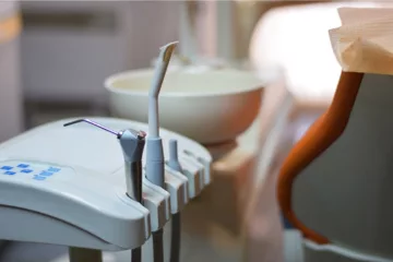 Año Nuevo, Sonrisa Nueva: ¡Es el Momento de Cuidar tu Salud Bucodental! - Clínica dental en Sevilla