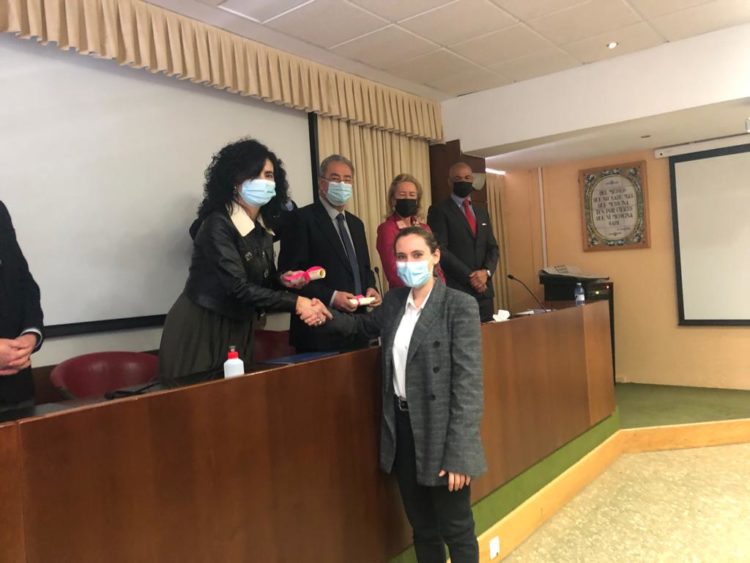 Clausura Postgrado Anatomía e Implantología - Clínica dental en Sevilla